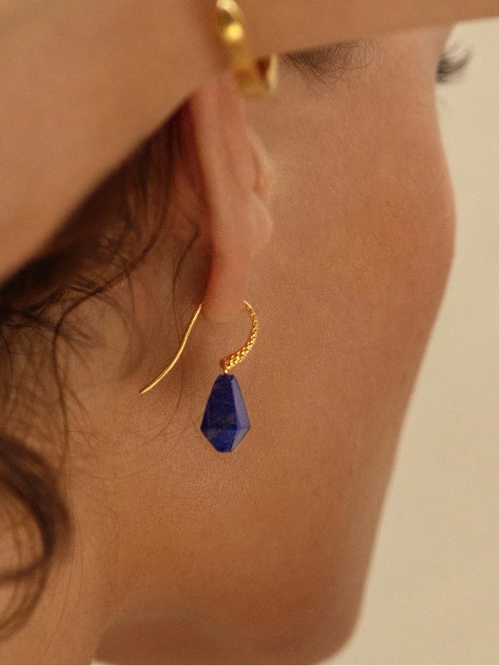 NEW MONICA VINADER Geometric Gemstone Wire Earrings
18k Gold Vermeil & Lapis
